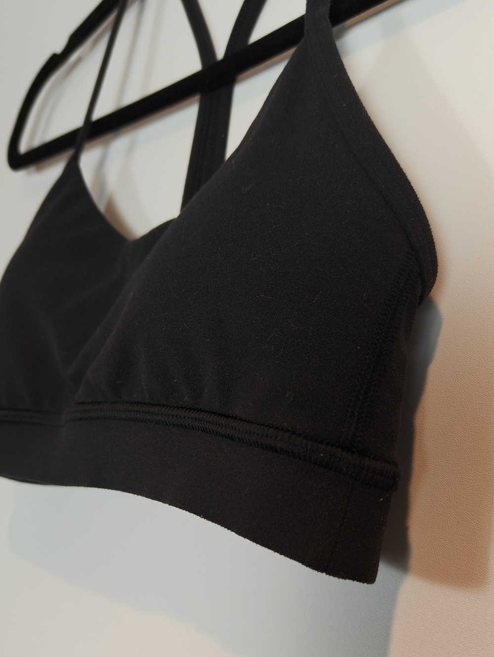 LULULEMON Flow Y Bra Nulu Light Support, B/C Cup in Black Size 4 - Picture 5 of 12